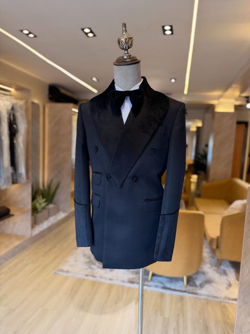 BLACK TUXEDO 005