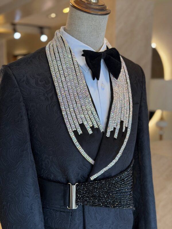 BLACK TUXEDO 003