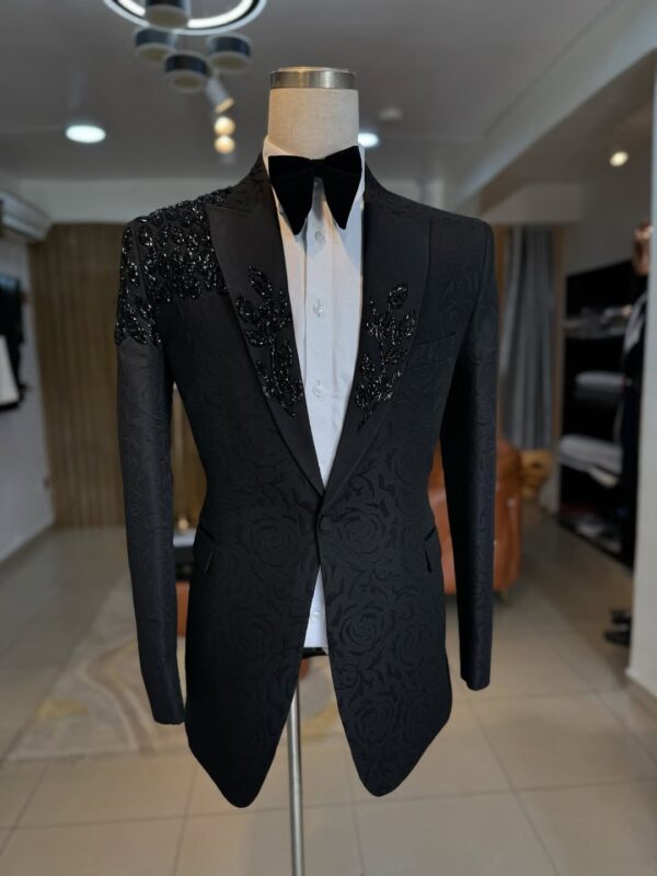 BLACK TUXEDO 006